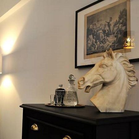 Aristocraticon Apartment Athens Ngoại thất bức ảnh